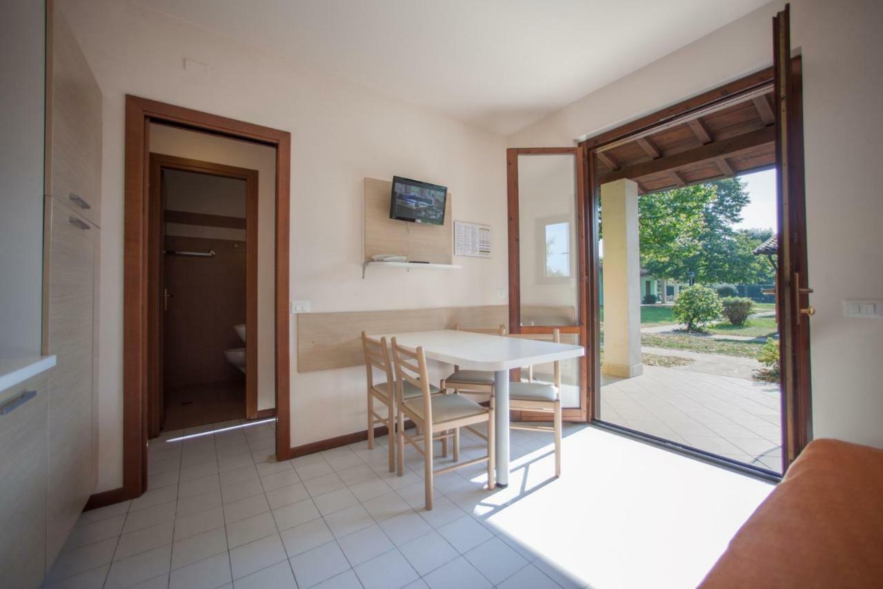 Holiday Homes In Sirmione/Gardasee 22174 Exterior foto